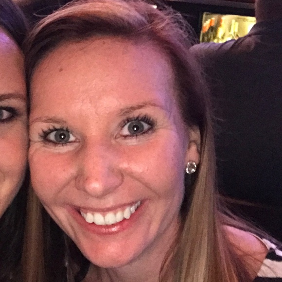 Meet your Posher, Shawna - Picture 2 of 2